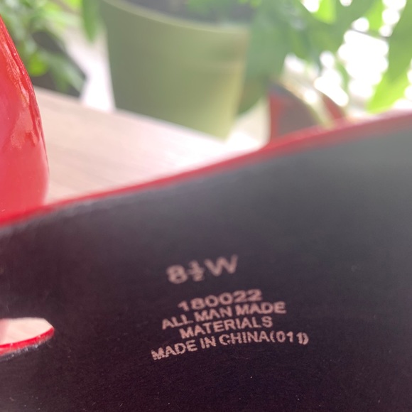 Beacon Reflections Red Shoes - Picture 5 of 5